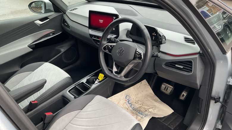 Volkswagen ID.3 150kW Life Pro Performance 58kWh 5dr Auto Electric Hatchback